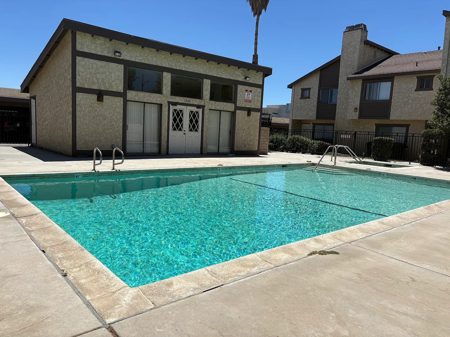 2 bed, 1215 sqft, $2,200 — Photo 2