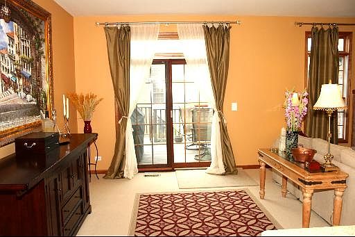 4th image of 226 Orchard Ln