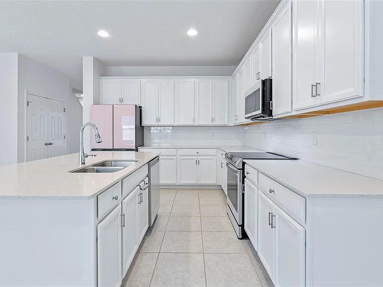 8149 Mosaic Ln — Photo 6