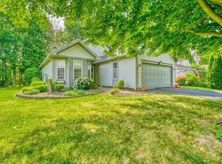 160 Cranbrook Ter, Webster, NY 14580