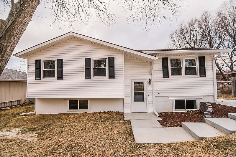 1st image of 1010 Timber Ln