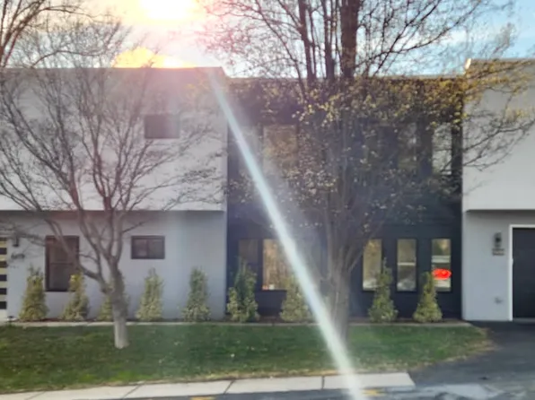 8618 Jones Mill Rd, Chevy Chase, MD 20815