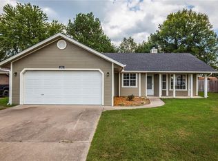 292 Stein St, Centerton, AR 72719