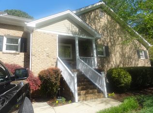 1020 Whitney Springs Ct, Holly Springs, NC 27540