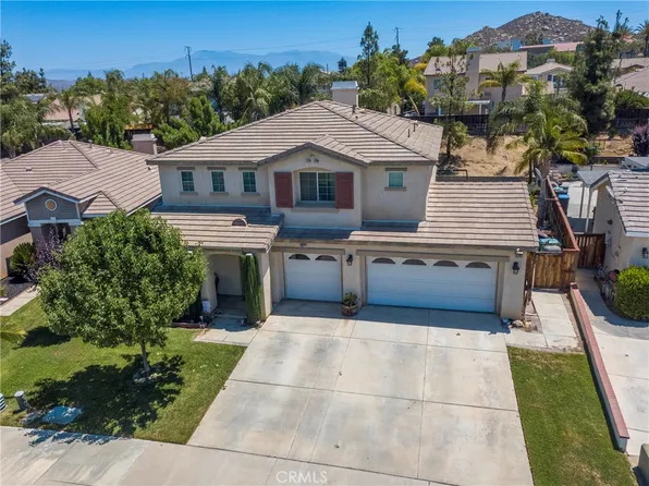 16074 Coyote Springs Ct, Moreno Valley, CA 92551