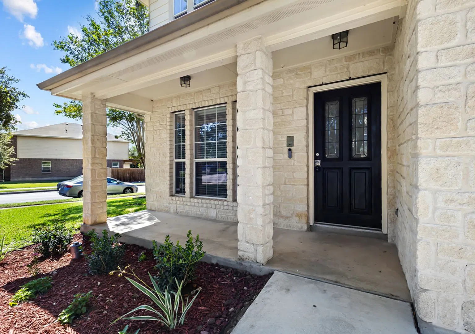 3 Bedroom, 2.5 Bath located in Judson Valley Subdivision — Photo 3