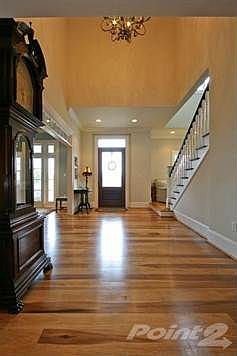 Entry with Poplar Floors