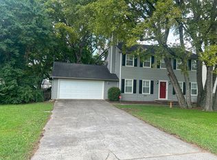 2057 Bishops Bridge Rd, Knoxville, TN 37922