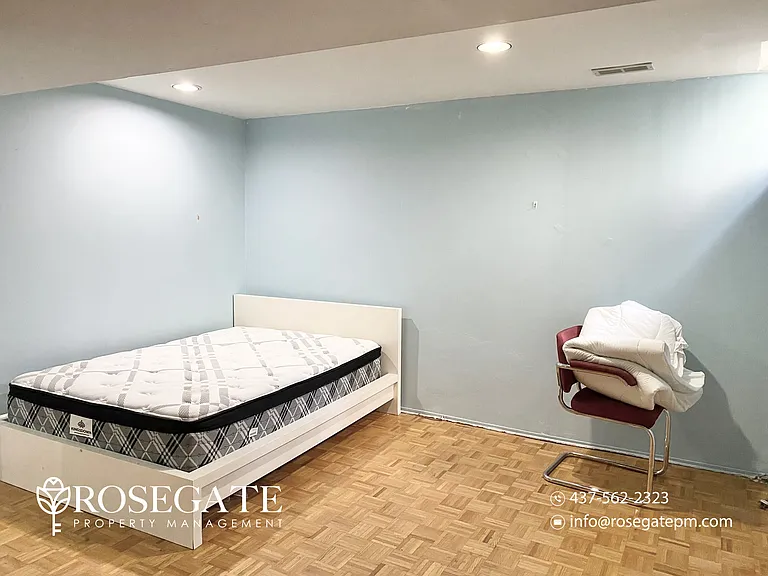 3528 Ellesmere Rd #2 — Photo 5