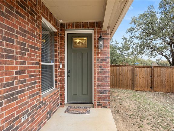 4th image of 24804 Forum Cir