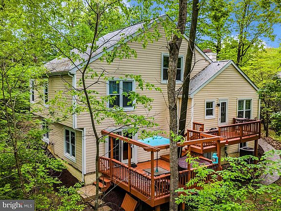 2nd image of 5740 Windsong Ct