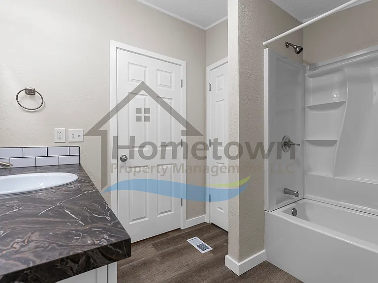 60-1 Short Dr — Photo 18