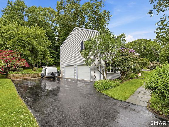 2nd image of 32 Whippoorwill Road