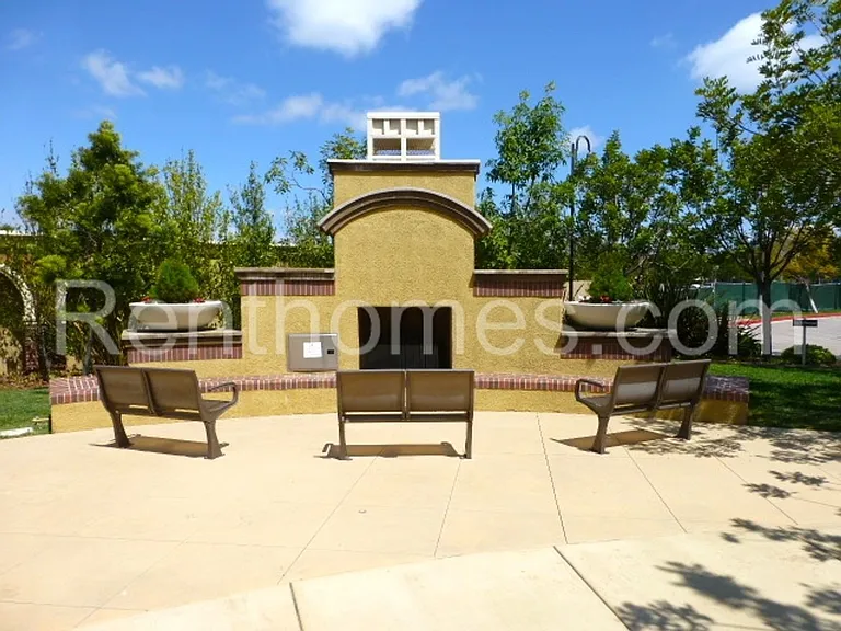 8862 Promenade North Pl — Photo 23