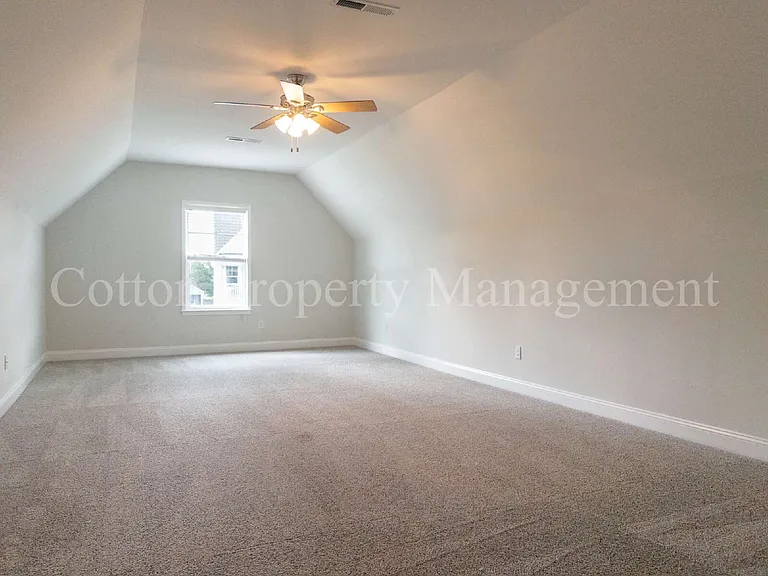 7445 Darius Dr — Photo 41