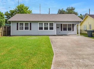 230 Charlotte Dr, Beaumont, TX 77705