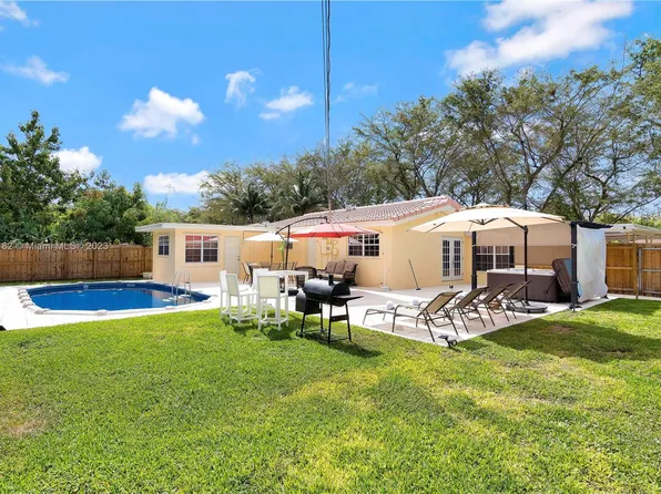 5727 Madison St, Hollywood, FL 33023