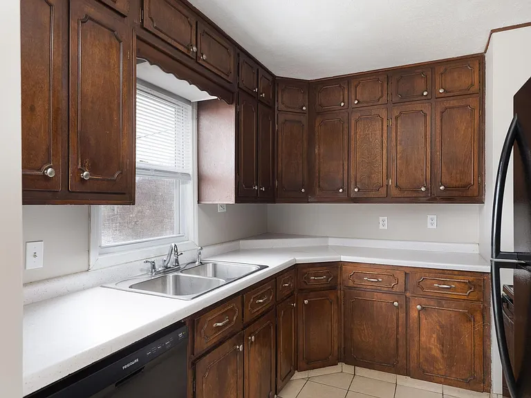 4913 Appleton Ave — Photo 6