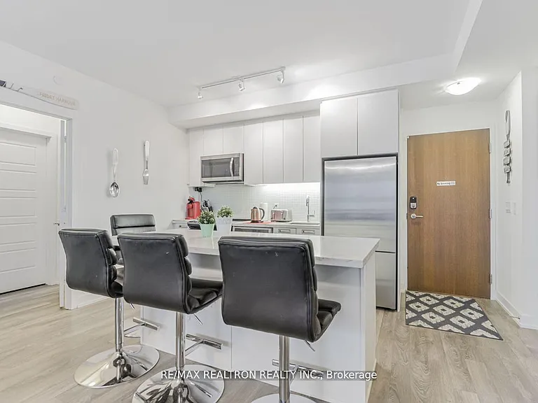 301 Sea Ray Ave #C210 — Photo 8