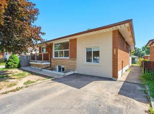 929 Upper Ottawa St #B, Hamilton, ON L8T 3V6