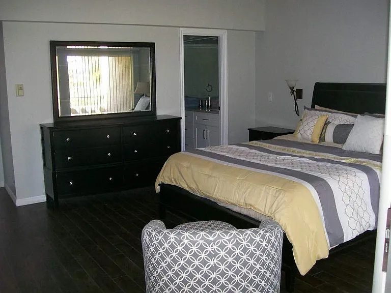 35032 Mission Hills Dr — Photo 10