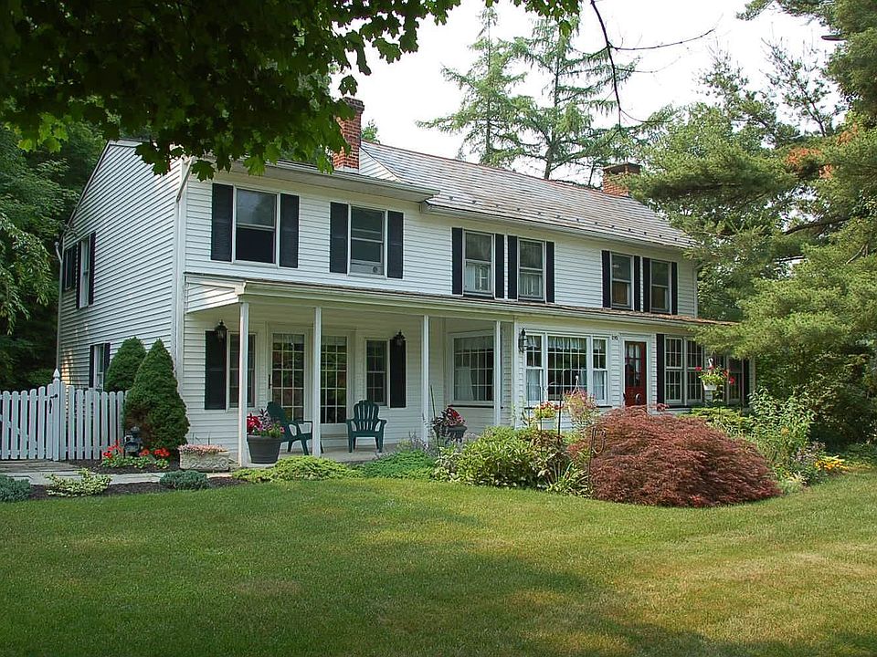 Country Retreat -- Your New Lifestyle Is Waiting For You