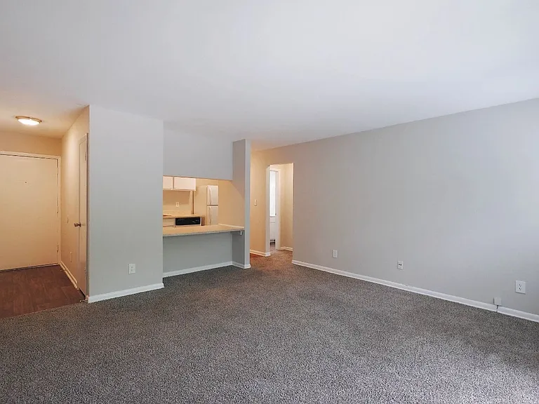Modern Living in the Heart of Northlake — Photo 48