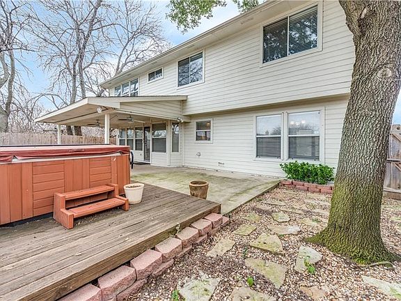 4th image of 2500 Chesapeake Ct