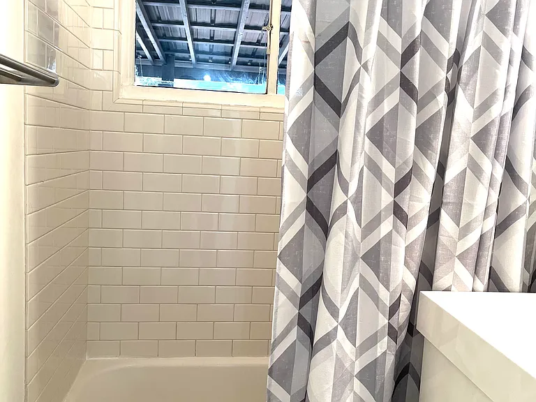 312 W Glenrosa Ave — Photo 12