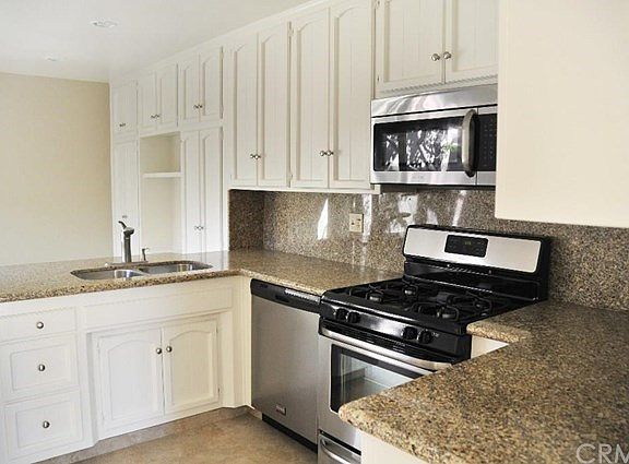 3rd image of 11 Woodland Dr