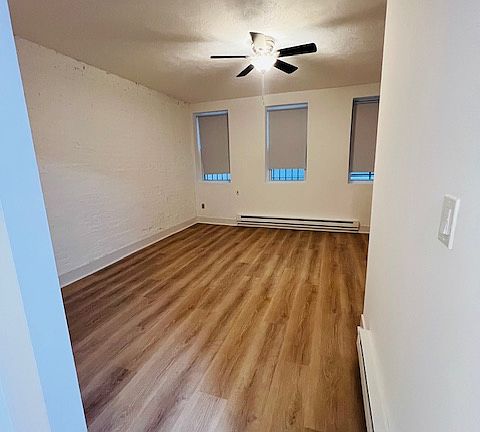 4th image of 111 Norway St APT B4