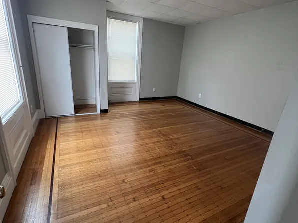 172 Pine St, Pawtucket, RI 02860