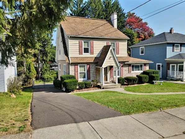 128 Iris Dr, Binghamton, NY 13905