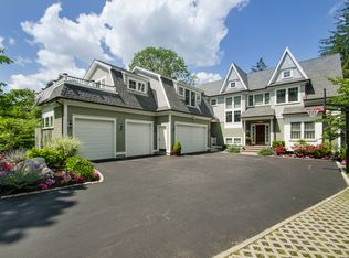 14 Littles Point Rd, Swampscott, MA 01907