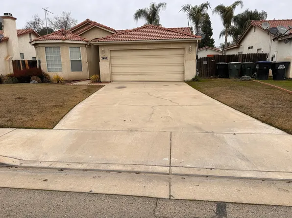 2402 W Vine Ave, Visalia, CA 93291