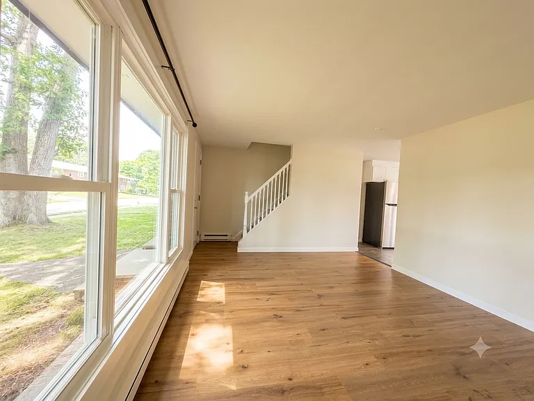 3 Villa Rd — Photo 8