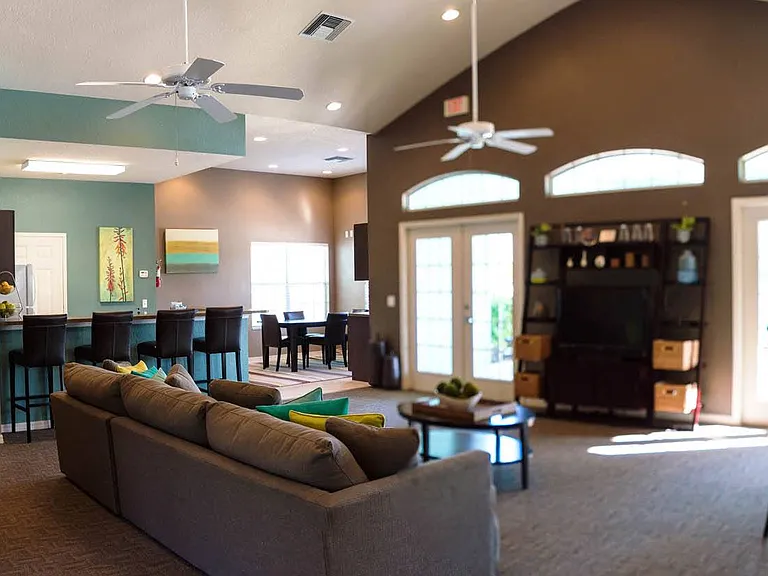 Whistler's Green Apartments — Photo 14