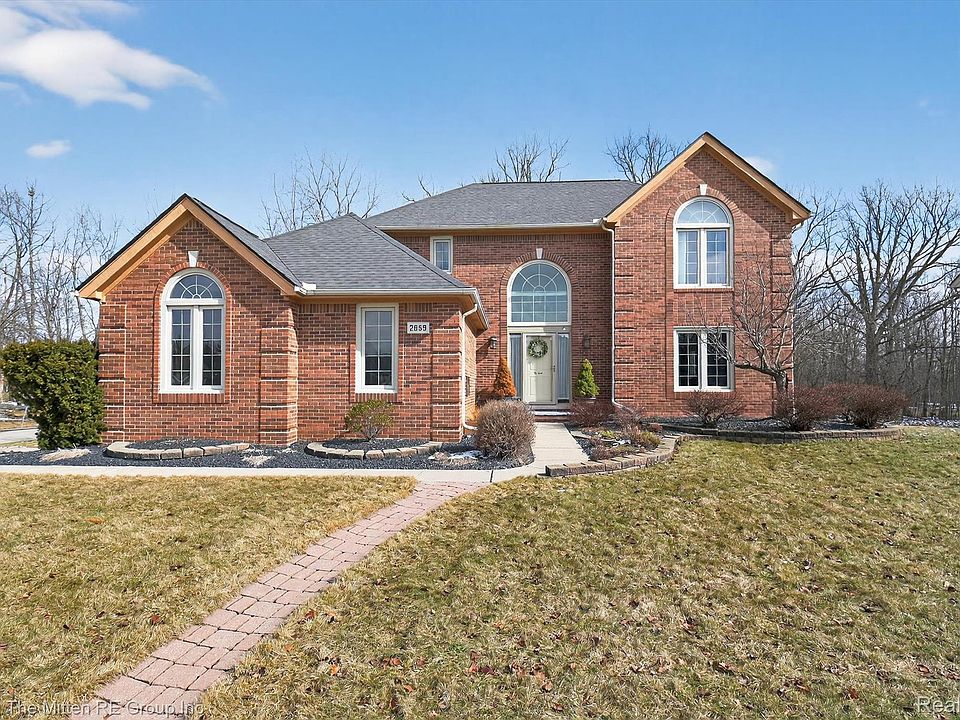 1st image of 2859 Doncaster Dr