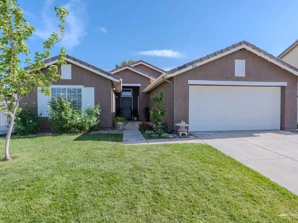 3918 Parkside Ct, Rosamond, CA 93560