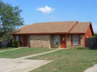204 Pine Meadow Dr APT B, Kennedale, TX 76060