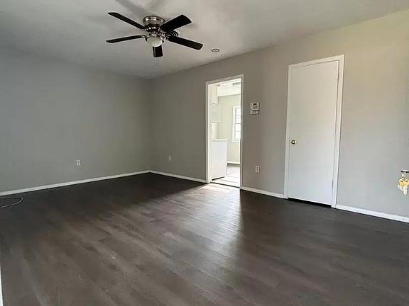 5th image of 2325 NW 35th St