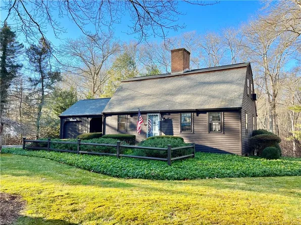 6 Hillwood East, Old Lyme, CT 06371