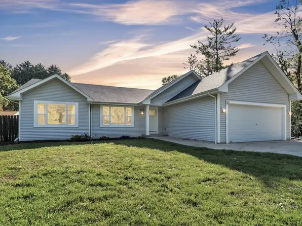 4992 South Small ROAD, New Berlin, WI 53151