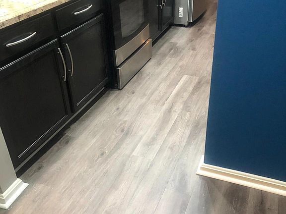 5th image of 9805 Lake Pointe Ct APT 301