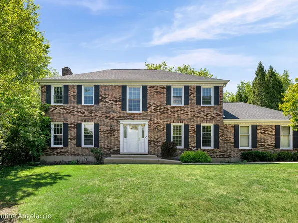 521 N Ela Rd, Barrington, IL 60010