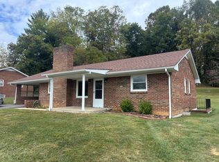 609 Leslie St, Marion, VA 24354