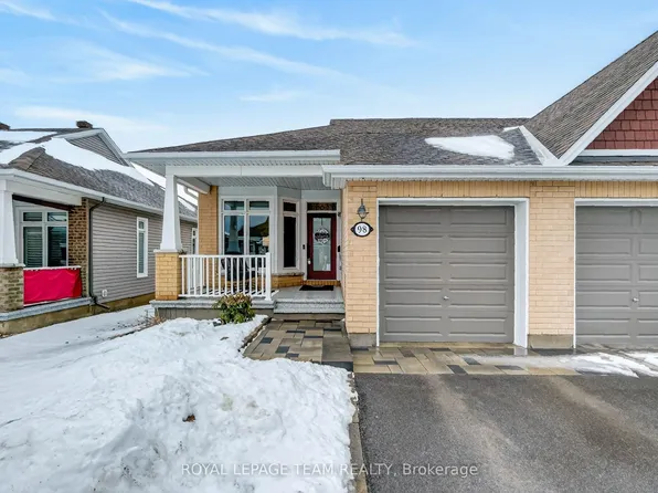 98 Kayenta St, Ottawa, ON K2S 2K9