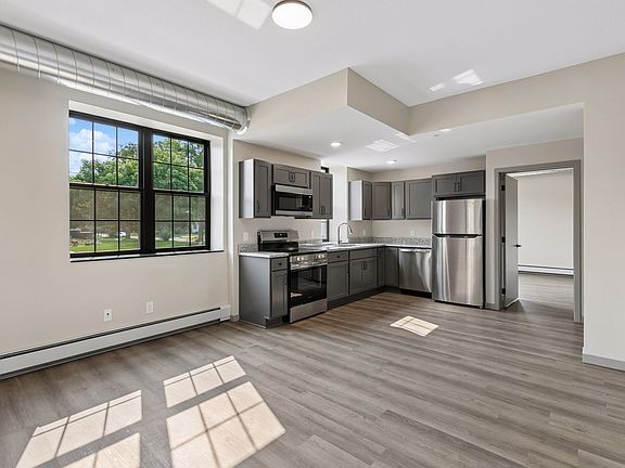 2nd image of 321 6th St E Unit 3