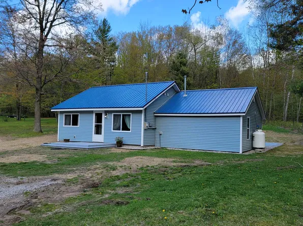 3280 N Harrison Ave, Harrison, MI 48625