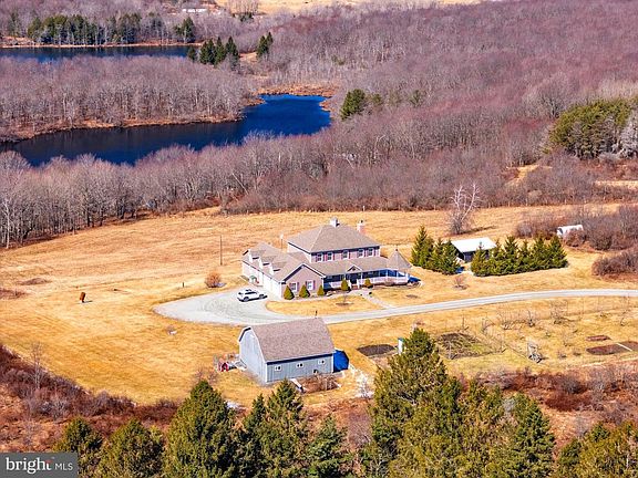 4th image of 1405 Ball Pond Rd